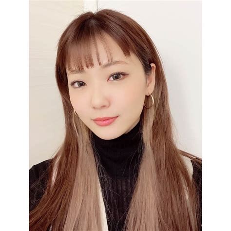 あみかさんのインスタグラム写真 あみかinstagram「ブリーチをしているみんな Youtubeで紹介した、枝毛・切れ毛986