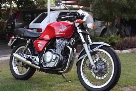 The Honda 400 At MotorBikeSpecs Net The Motorcycle Specification Database