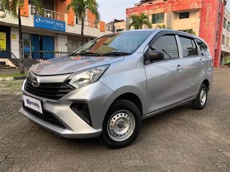 Olxmobbi Daihatsu Sigra D Bensin Mt Silver Ffv Mobil