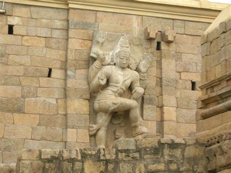 Pin by Aniket Marathe on Gangaikonda Cholapuram | Greek statue, Lion ...