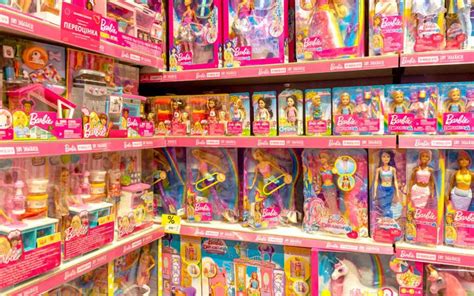 Top Toy Stores in Dubai: Hamley's, Toys R Us and more - MyBayut