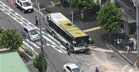 路線バスと乗用車が正面衝突、7人が重軽傷 京都・京田辺市 イザ！