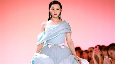 中国人女優ファン・ビンビンの矜持──パリコレ・クチュールショーで魅せた圧倒的美貌（mayumi Numao） Vogue Japan