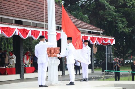 Upacara Hut Ri Ke 77 Tahun 2022 Di Lapang Alun Alun Kabsubang Indonesia Pulih Lebih Cepat