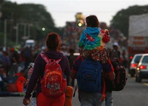 Caravana Migrante Avanza Hacia Donaj