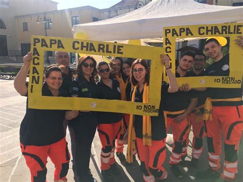 Pagani I Volontari Della Papa Charlie In Piazza Per L Iniziativa Io