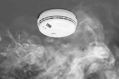 Mengenal Cara Kerja Dan Jenis Smoke Detector