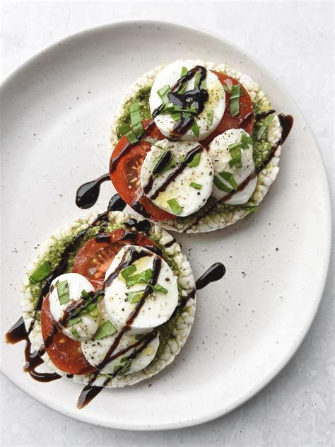 Pesto Tomato And Mozzarella Rice Cakes Nourish And Tempt