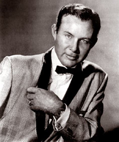 Biography Of Jim Reeves A Country Music Legend Hubpages