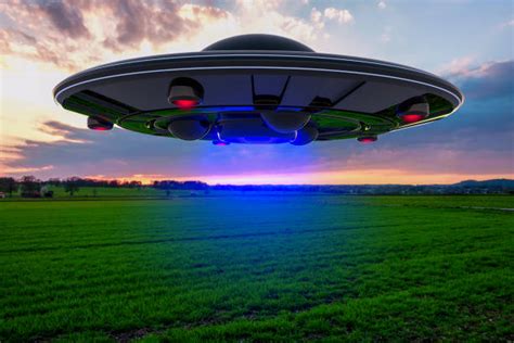 Best Ufo Landing Stock Photos Pictures And Royalty Free Images Istock