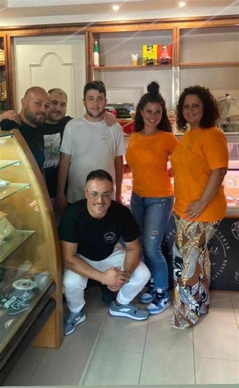 Nuove Aperture Ha Inaugurato In Centro A Cosenza La Bottega Del