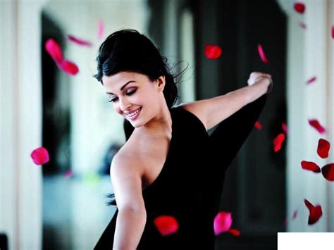 A Wallpapers Home Aishwarya Rai Hot Romantic Wallpapers Top Pictures