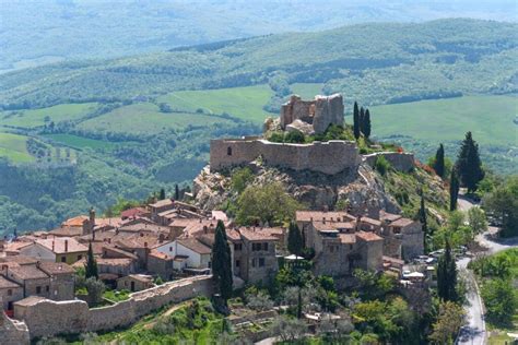 Visitare Castiglione D Orcia Cosa Vedere Turista Fai Da Te