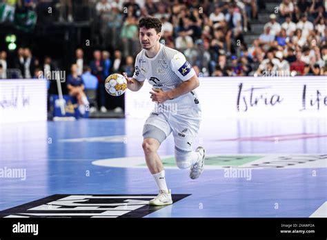 Elias Ellefsen A Skipagotu Thw Kiel Ger Fc Barcelona Vs Thw