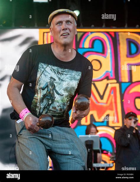 Bez Happy Mondays High Resolution Stock Photography and Images - Alamy