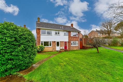 Nevill Road Uckfield East Sussex 3 Bed Semi Detached House For Sale