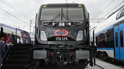 Traxx locomotive – Superior performance in every environment | Alstom