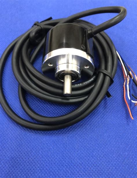 40 Mm Incremental Rotary Encoders Shaft Type Autonics E40S6 360 6 L 5