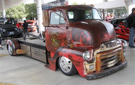 The Living Legacy of Classic Cab-Over-Engine Trucks - eBay Motors Blog