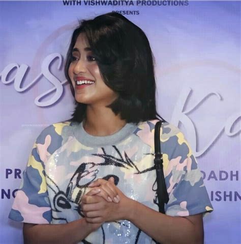 Pin By Shreya On Shivangi Joshi Indian Gowns Dresses Shivangi Joshi