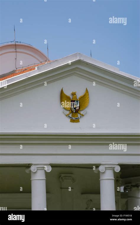 Indonesia national emblem Garuda Pancasila on Bogor Palace Stock Photo - Alamy