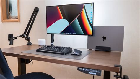 My Minimal Macbook Pro Desk Setup 2022 Youtube