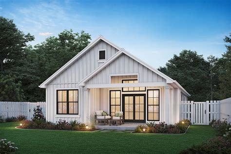 Farmhouse Style House Plan 3 Beds 2 Baths 1483 Sqft Plan 48 1117