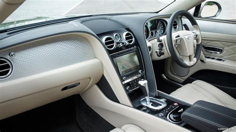 Bentley Flying Spur V8 | 2015MY | Interior