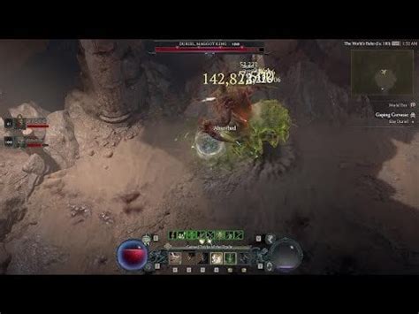 Diablo 4 Rogue fight Uber Boss Duriel, helping another player to kill Duriel for Uber Unique ...