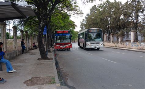 Pierde Fuerza El Paro De La Uta Los Colectivos Circulan De Forma