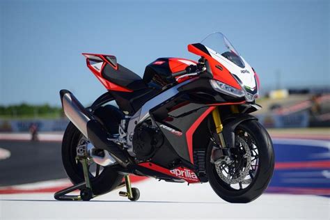 Une S Rie Sp Ciale Se Sbk Pour Les Aprilia Rsv Et Tuono V Factory