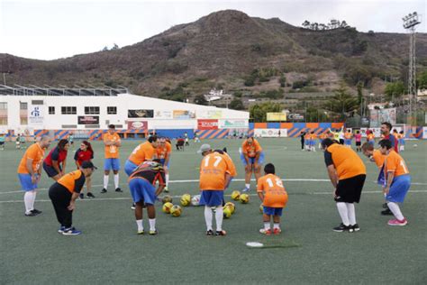 SPAR GRAN CANARIA RENUEVA SU PATROCINIO AL EQUIPO I I DEL CF PANADERÍA