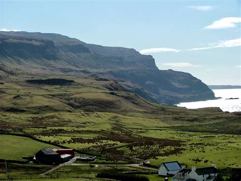 Solve Scenes From The Isle Of Mull Jigsaw Puzzle Online With 99 Pieces