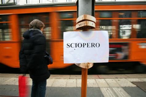 Sciopero Trasporti Martedì Nero A Roma Metro Chiuse E Salti Corse