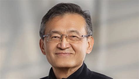 intel sto  ekat  misoos toy neoy ceo lip mpoy tan