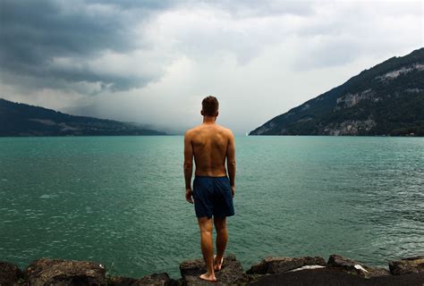 Kostenlose Foto Mann Strand Meer K Ste Wasser Rock Ozean