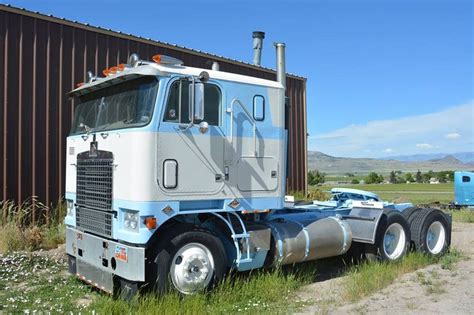 Diamond Reo Royale A Rare Cabover Big Trucks Cool Trucks Classic