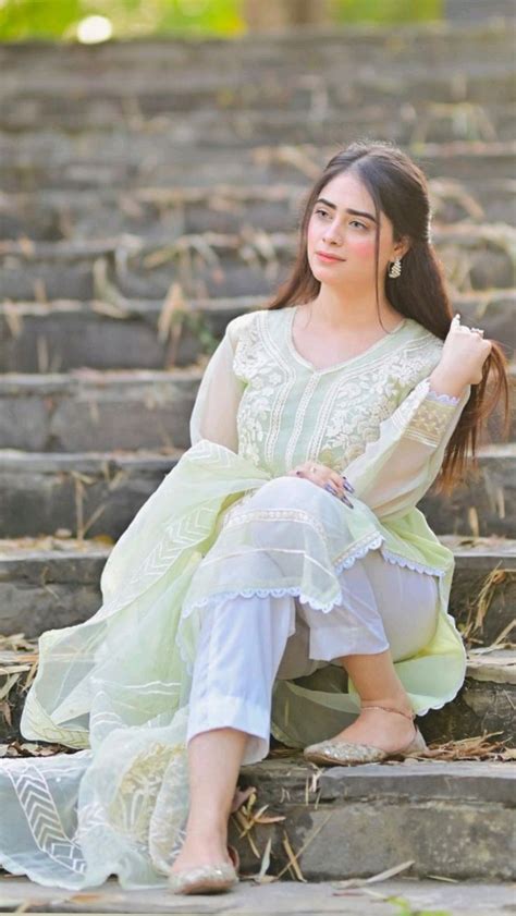 Actress Rimsha Waheed Kiani Beautiful Salwar Suit Collection Hot