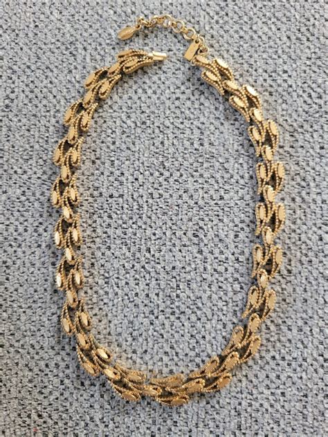 Vintage Monet Choker Necklace Gold Tone Signed Monet Gem