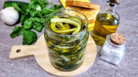 Zucchine Sottolio Ricetta Per Conservarle Fino A Anno Burrofuso