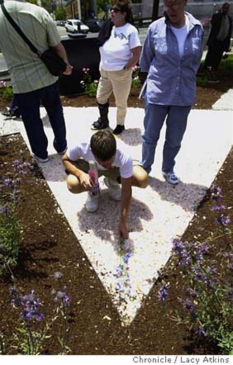 S.F. park honors gay, lesbian Holocaust victims / Pink Triangle name