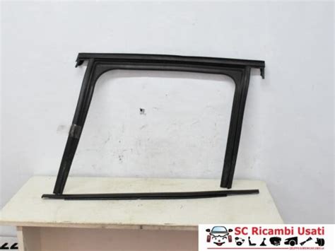 Guarnizione Porta Posteriore Sx Jeep Renegade 52095978 SC Ricambi Usati