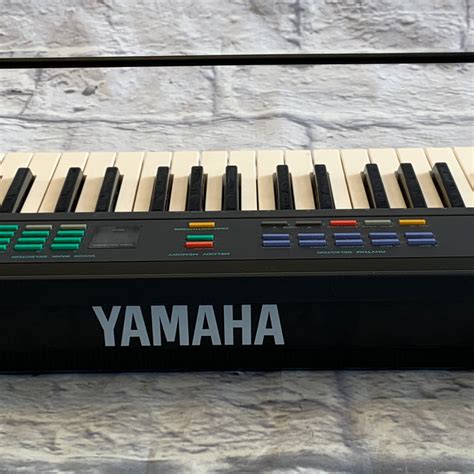 Yamaha PSR-6 Synthesizer - Evolution Music