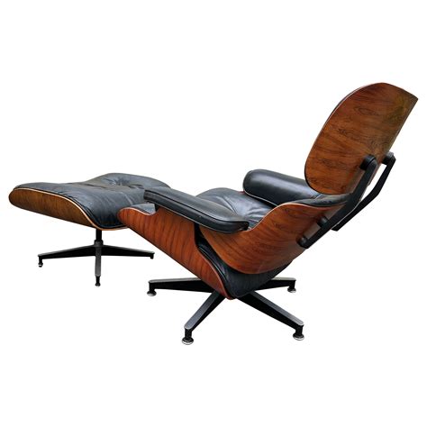 70 S Rosewood Eames Lounge Chair And Ottoman For Herman Miller For Sale