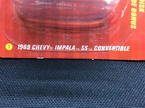 JOHNNY LIGHTNING IMPALA Parade 1969 Chevy Impala SS Collectable Scale 1