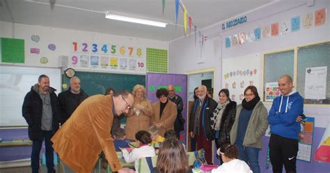 Educaci N Invierte M S De Euros En El Ceip La Laguna De Sari Ena