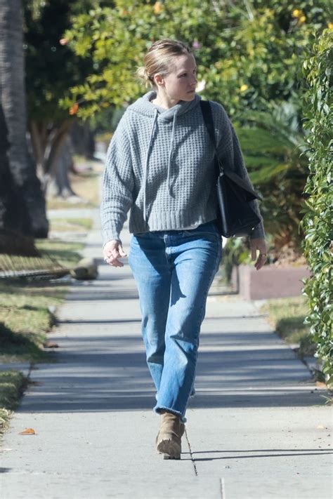 Kristen Bell in Casual Outfit in Los Feliz 11/21/2022 • CelebMafia