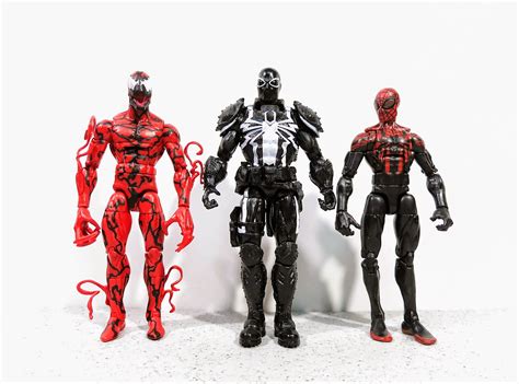 Combo's Action Figure Review: Agent Venom (Marvel Legends)