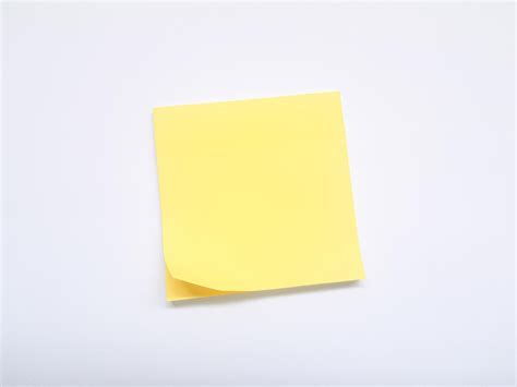 Premium Photo Isolated Shot Of Blank Yellow Sticky Note On White