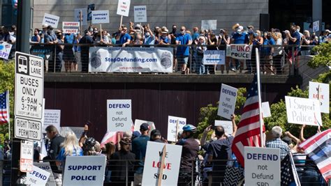 Silent Majority Roars In Seattle Massive Pro Police Rally Held Ahead